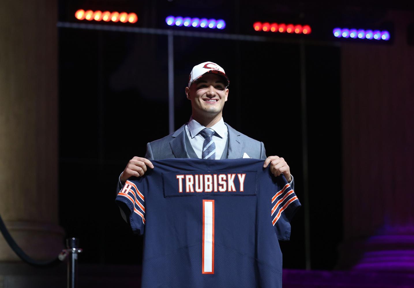 Bears QB Mitch Trubisky makes solid impression as camp opens