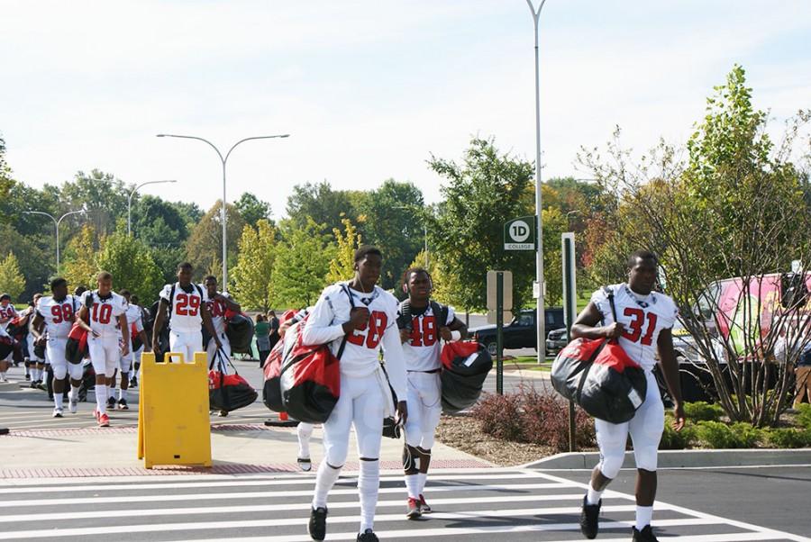 The Georgia Military Bulldogs arrive on campus.