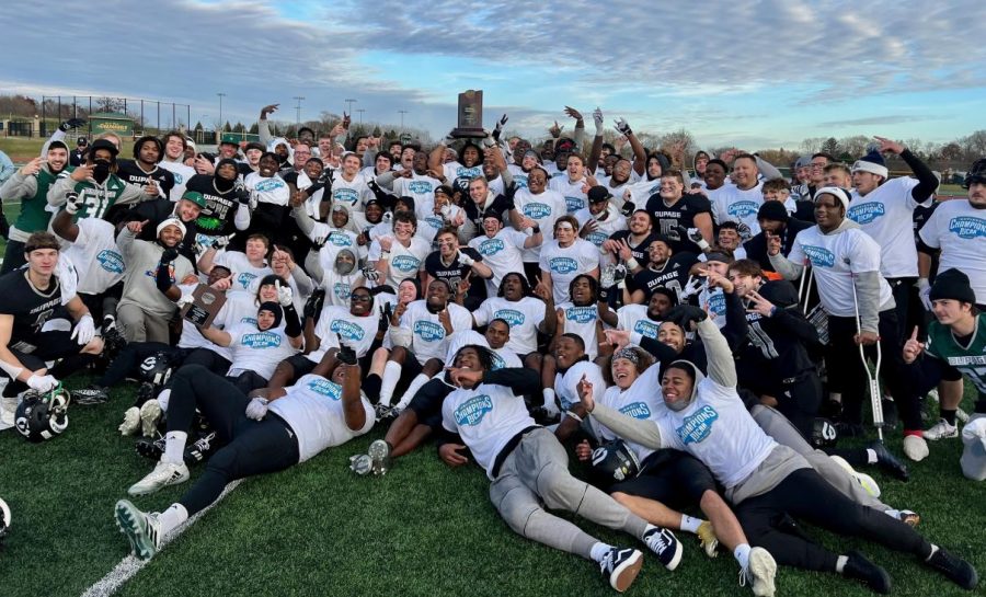 Chaparral football team gathers for a group picture after winning DIII National Championship