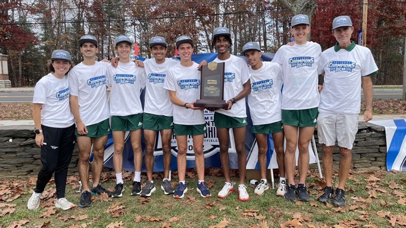 Men's Cross Country Flies to First Place at Nationals