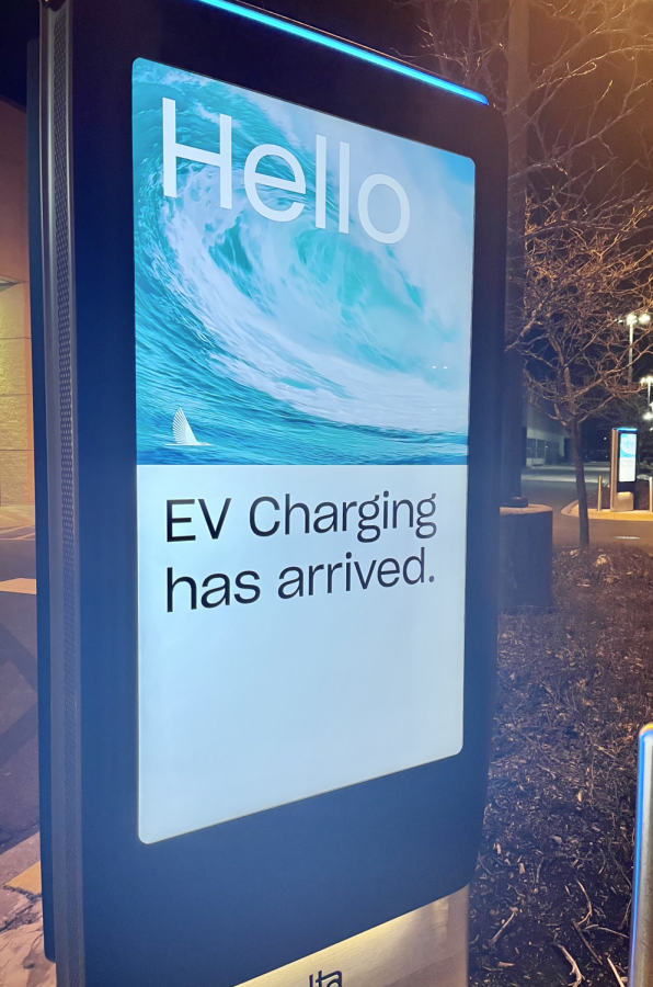 Volta electric vehicle charging station in a Kohls parking lot | Photo by Khadijah Rashid