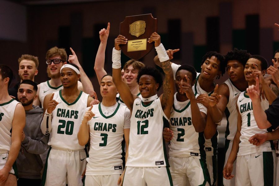 Chaparrals Defeat Commodores to Become District Champions