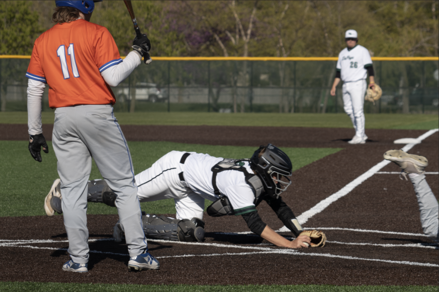 Photo Gallery: Chaparral Baseball Sings Victory on Sophomore Night