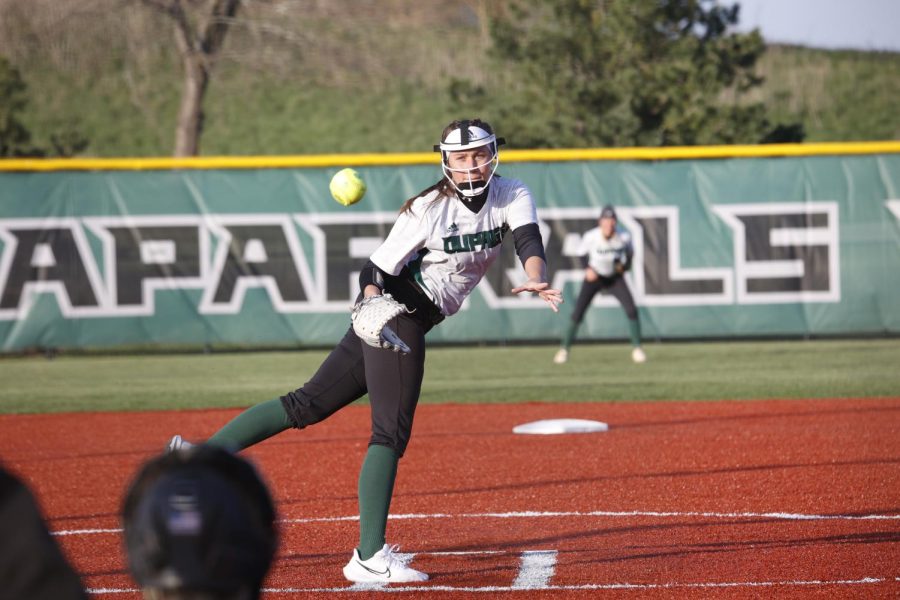 Sophomore pitcher Chloe Warren throws a pitch.