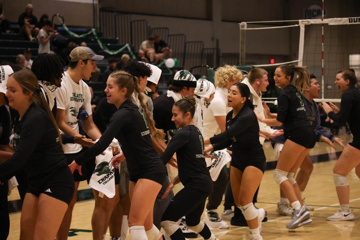 Chaparral Women’s Volleyball Shuts Out Wolves on Sophomore Night