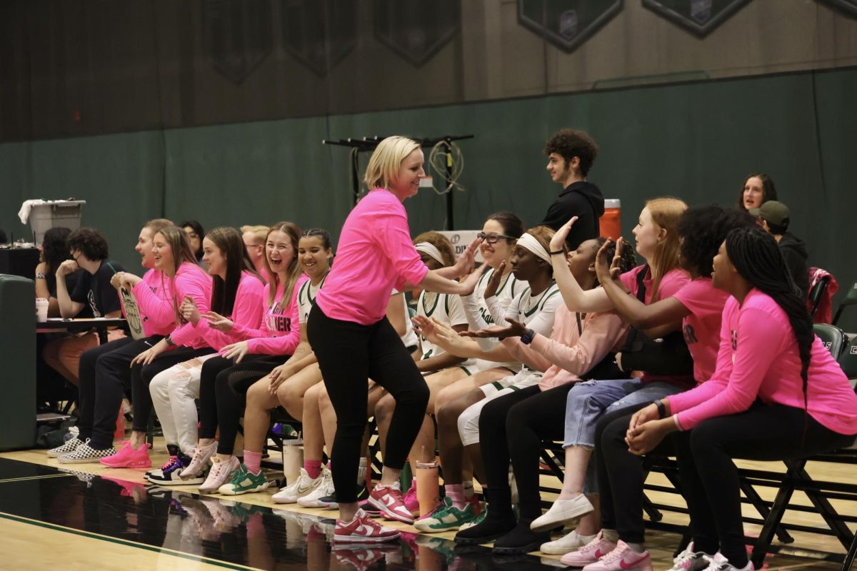 COD Women’s Basketball Honors Breast Cancer Survivors Undeterred by Loss Against Joliet