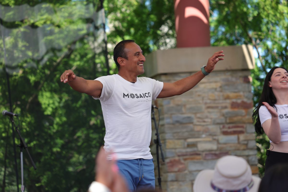 Luis Arturo of Mosaico Dance Company offers salsa dance lessons. 
