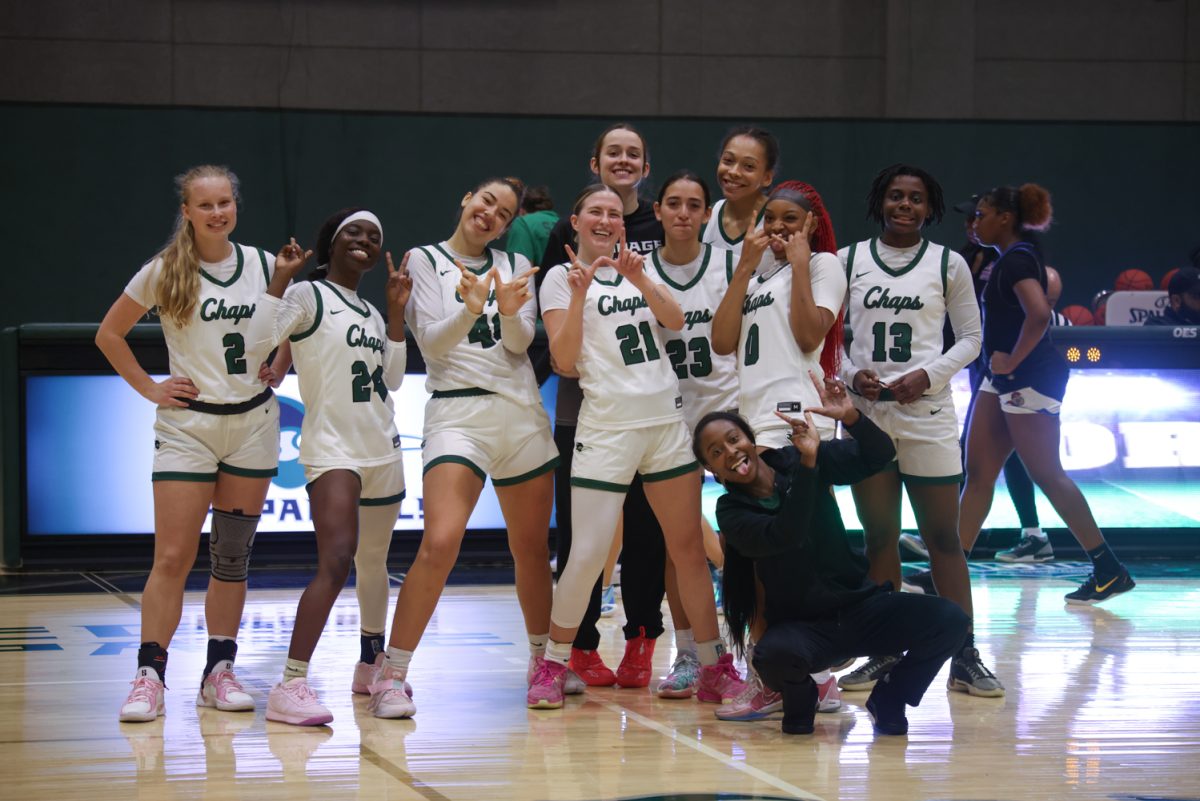 The COD women's basketball team poses for a portrait. 