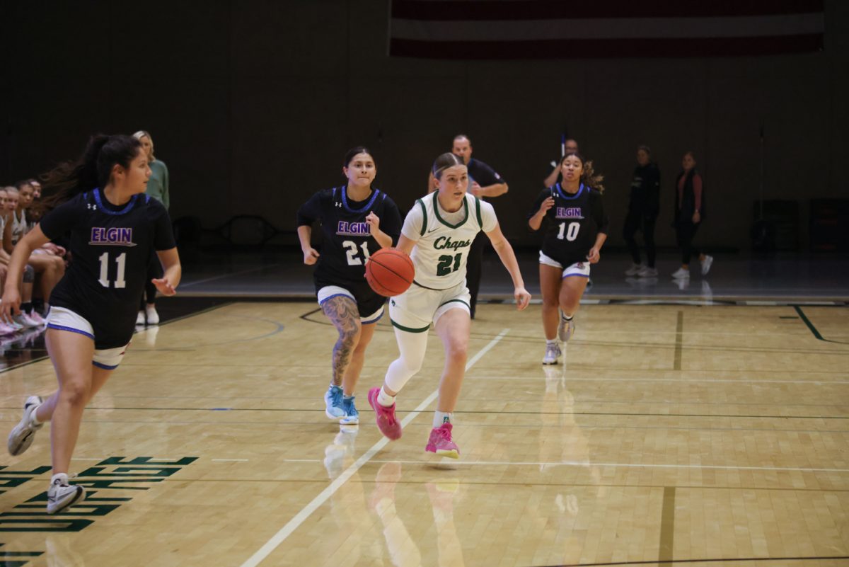 Sophomore Autumn Rohde carries the ball. 